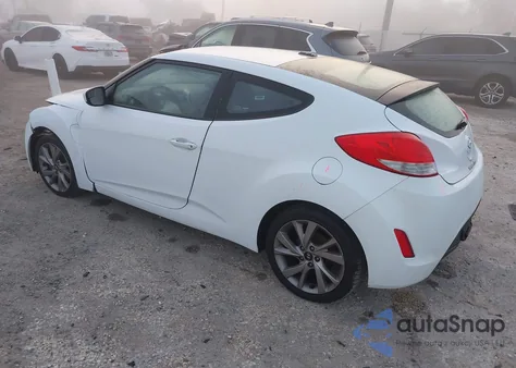 2017 Hyundai Veloster z USA, uszkodzony, nr VIN KMHTC6AD8HU309515